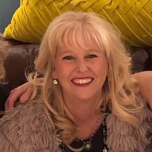 Meet your Posher, Julie